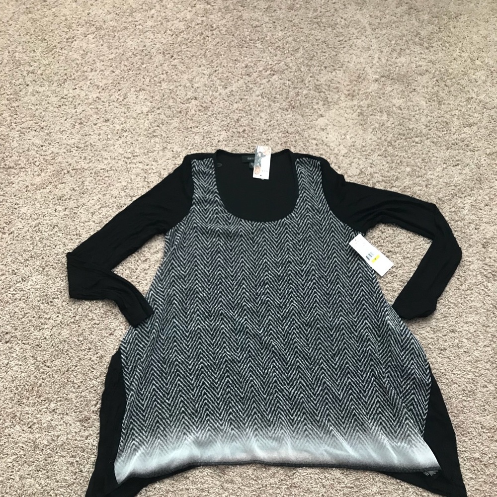 NWT Karen Kane Black and White Long-Sleeve Tunic